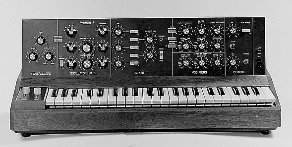 Minimoog Model D