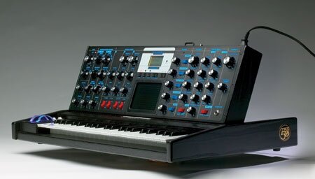 Minimoog Voyager Anniversary Edition